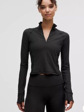 Lululemon It's Rulu Cropped Half Zip Black size 6